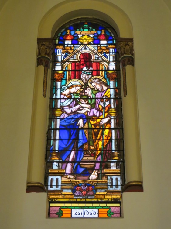 One of the stained glass windows in Iglesia San José
