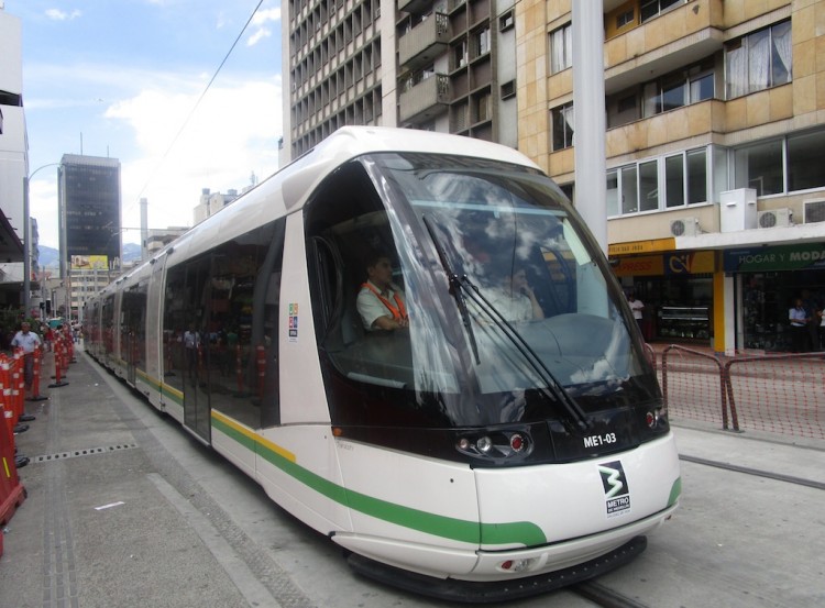 New Metro Medellín Tranvía (cable car) 